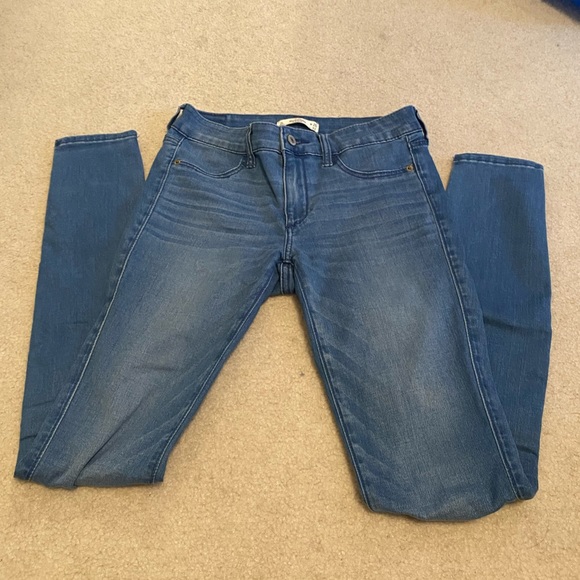 🏙 Soft Skinny Jeans - Picture 1 of 5